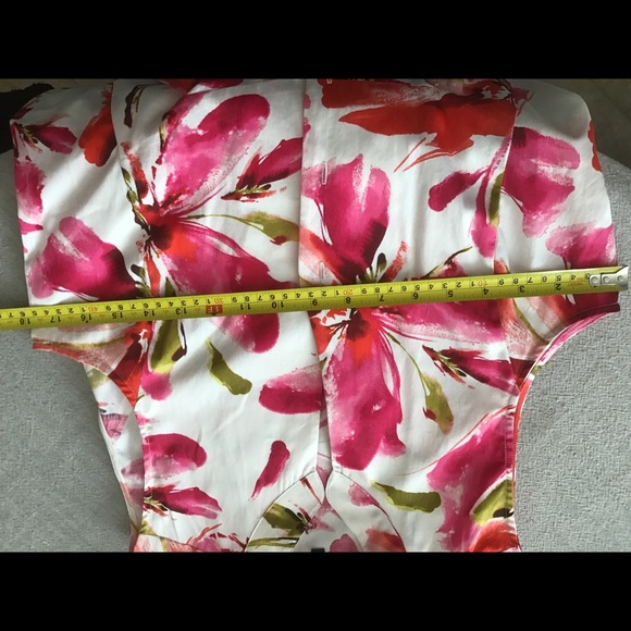 Jones New York 100%  Cotton sleeveless blouse. - Picture 5 of 11